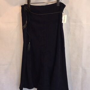 Roz & Ali Navy MIDI Skirt | Size 8 (NWT)